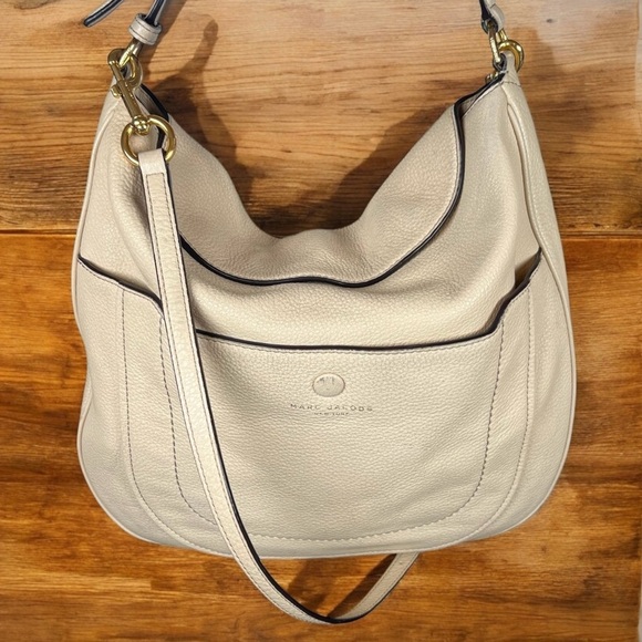Marc Jacobs Hobo Empire City Buff Pebbled Leather Shoulder Bag, Large, Beige - Picture 4 of 12